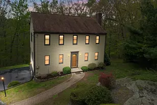 25 Michele Dr, Portland, CT 06480 - Photo 2