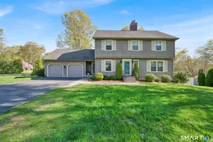 14 Hampden Pl, Windsor, CT 06095 - Photo 1