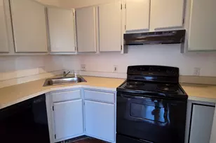 52 Atwood St, Hartford, CT 06105 - Photo 6