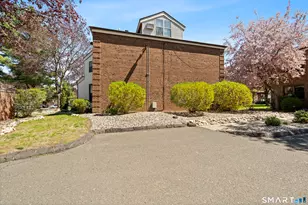 69 Wellington Dr, Farmington, CT 06032 - Photo 12