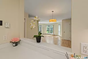 69 Wellington Dr, Farmington, CT 06032 - Photo 6