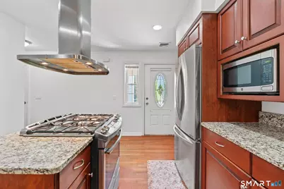 2118 Meriden Waterbury Turnpike #6, Southington, CT 06489 - Photo 8