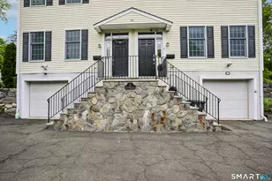 55 Waterford Ln, Stamford, CT 06905 - Photo 32
