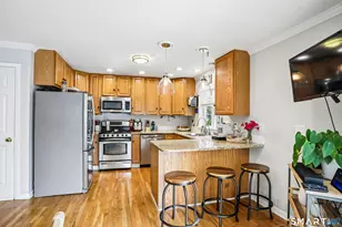 55 Waterford Ln, Stamford, CT 06905 - Photo 8