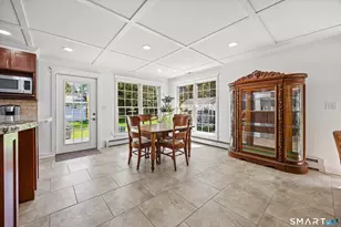 1062 Amherst Pl, Cheshire, CT 06410 - Photo 10