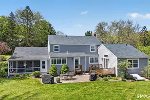 28 Deepwood Rd, Simsbury, CT 06070 - Photo 2