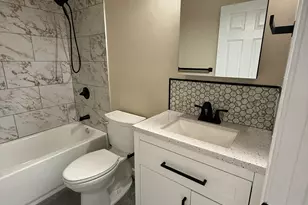 1001 Old Colony Rd, Meriden, CT 06451 - Photo 10