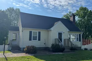 215 Pinney St, Ellington, CT 06029 - Photo 2