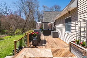 13 Westwood Dr, Waterford, CT 06385 - Photo 36