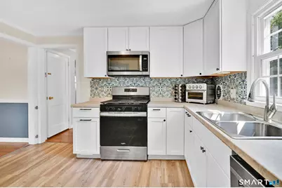 10 Pine Drive, Windsor Locks, CT 06096 - Photo 6