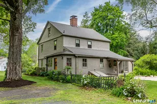54 School St, Woodbury, CT 06798 - Photo 2