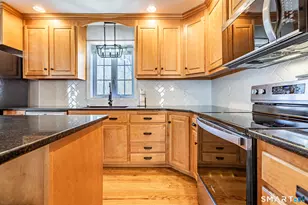 11 Reservoir View, Ledyard, CT 06339 - Photo 8