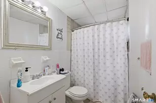 31-33 Standish St, Hartford, CT 06114 - Photo 20