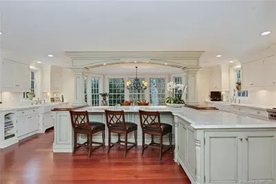 490 Lost District Drive, New Canaan, CT 06840 - Photo 16
