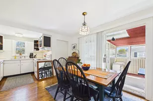52 Moss St, Stonington, CT 06379 - Photo 8