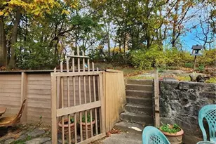 126 Goddard Ave, Bridgeport, CT 06610 - Photo 20