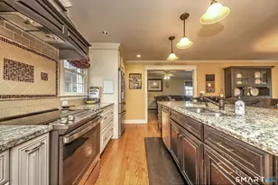 923 Garden Rd, Orange, CT 06477 - Photo 8