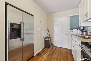 35 West Walk, West Haven, CT 06516 - Photo 8