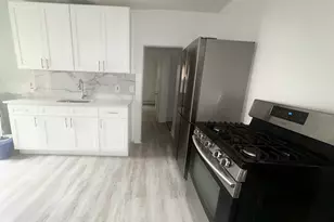 127 Pearl St, Waterbury, CT 06704 - Photo 6