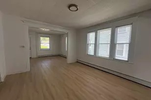 127 Pearl St, Waterbury, CT 06704 - Photo 2