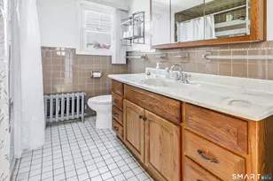 1400 Reservoir Ave, Bridgeport, CT 06606 - Photo 22