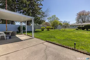 105 Bear Paw Rd, Bridgeport, CT 06606 - Photo 28