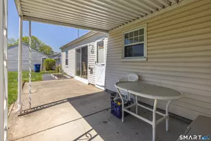 105 Bear Paw Rd, Bridgeport, CT 06606 - Photo 26