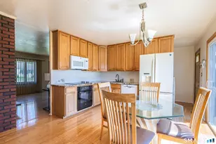 105 Bear Paw Rd, Bridgeport, CT 06606 - Photo 14