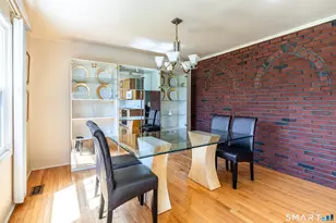 105 Bear Paw Rd, Bridgeport, CT 06606 - Photo 10