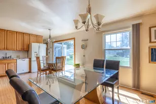 105 Bear Paw Rd, Bridgeport, CT 06606 - Photo 12