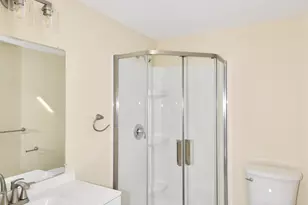 51 Oakwood St, Enfield, CT 06082 - Photo 18