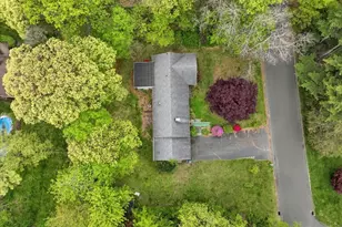 95 Westwood Dr, Easton, CT 06612 - Photo 2