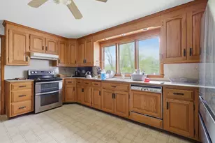 95 Westwood Dr, Easton, CT 06612 - Photo 8