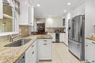 174 W Rocks Rd, Norwalk, CT 06851 - Photo 6
