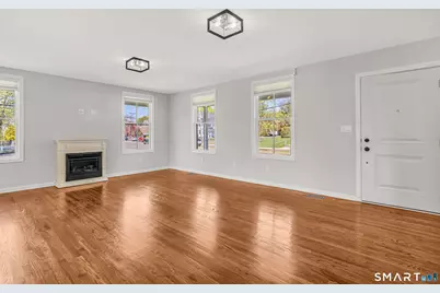 273 Brooklawn Avenue, Bridgeport, CT 06604 - Photo 4