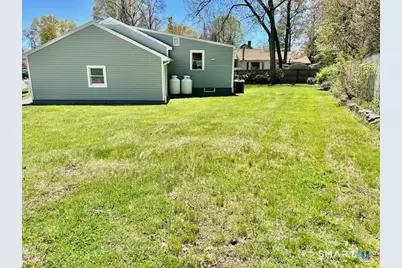 25 Suzanne Circle, Fairfield, CT 06824 - Photo 16