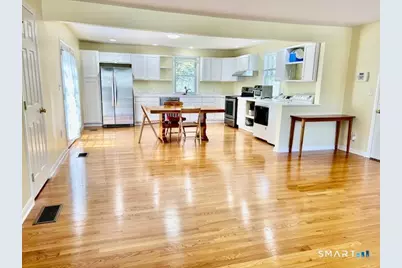 25 Suzanne Circle, Fairfield, CT 06824 - Photo 6