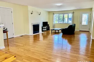25 Suzanne Cir, Fairfield, CT 06824 - Photo 8