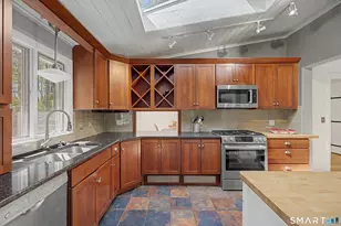 304 Bushy Hill Rd, Simsbury, CT 06070 - Photo 4