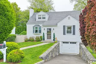 38 Francis Ln, Greenwich, CT 06831 - Photo 2