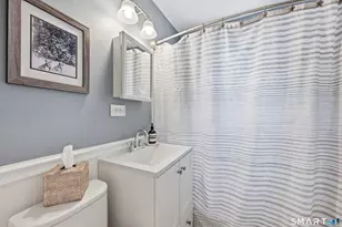 38 Francis Ln, Greenwich, CT 06831 - Photo 16