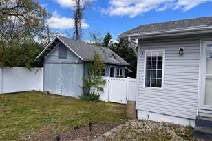 37 Hartman Ave, East Haven, CT 06512 - Photo 22
