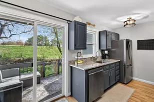 1691 Norwich-New London Turnpike, Montville, CT 06382 - Photo 10