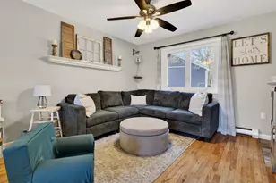 1691 Norwich-New London Turnpike, Montville, CT 06382 - Photo 4