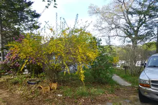 240 Vauxhall St, New London, CT 06320 - Photo 4