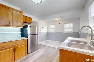 322 Hillside Ave, Hartford, CT 06106 - Photo 4