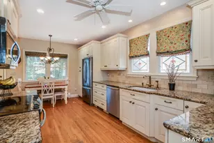469 Fern St, West Hartford, CT 06107 - Photo 14