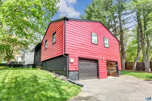 136 Harrison Dr, Hamden, CT 06514 - Photo 2