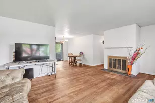 136 Harrison Dr, Hamden, CT 06514 - Photo 6