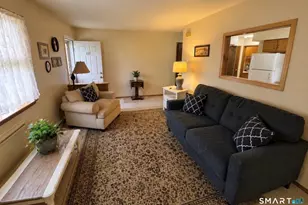 975 Meriden Rd, Waterbury, CT 06705 - Photo 2